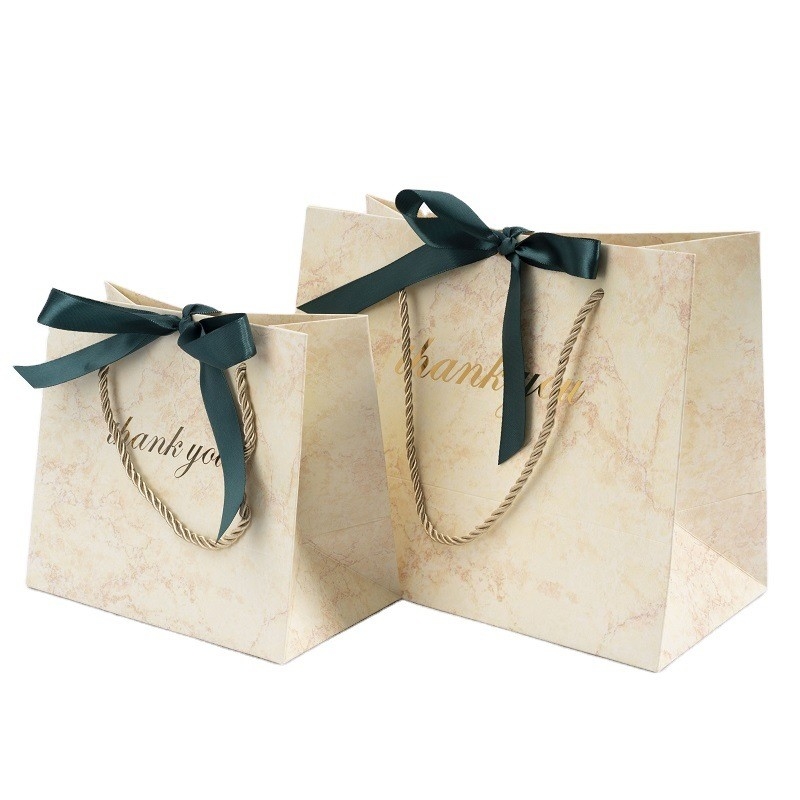 Minimalist Design Paper Shopping Bags With Handles Scratch Resistant